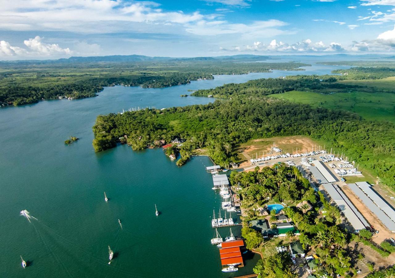 Hotel Nanajuana Rio Dulce Town Extérieur photo