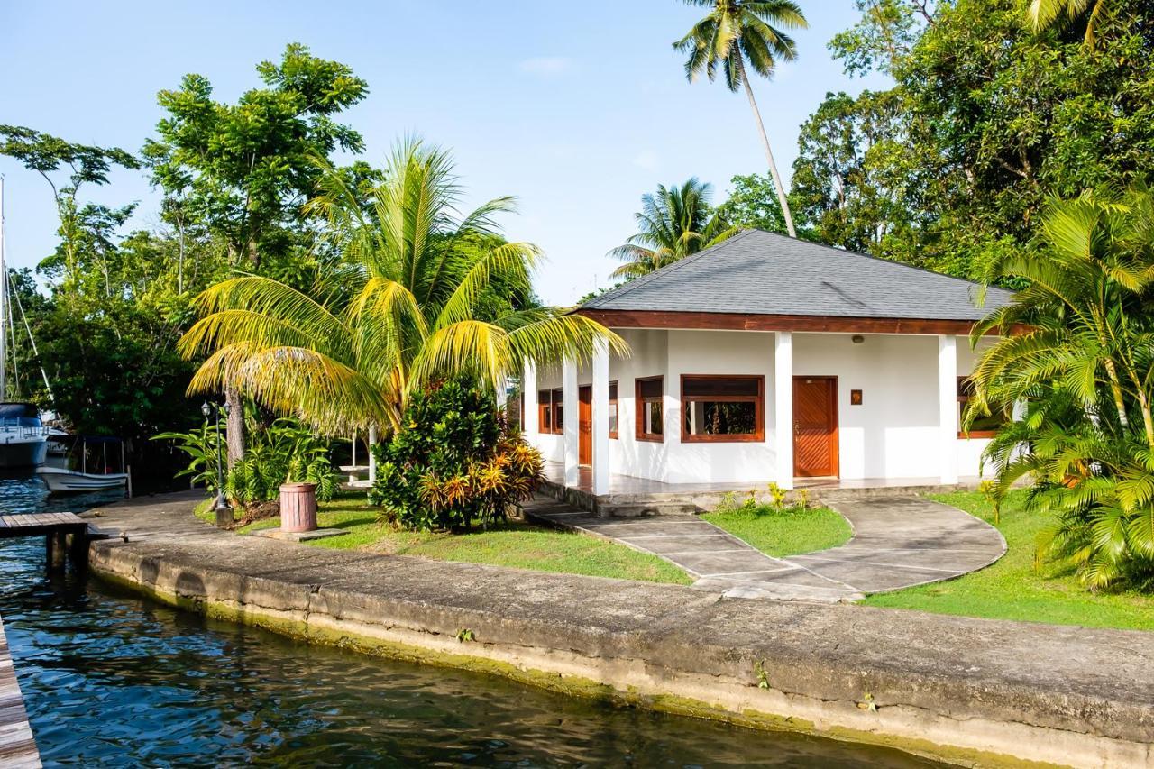 Hotel Nanajuana Rio Dulce Town Extérieur photo