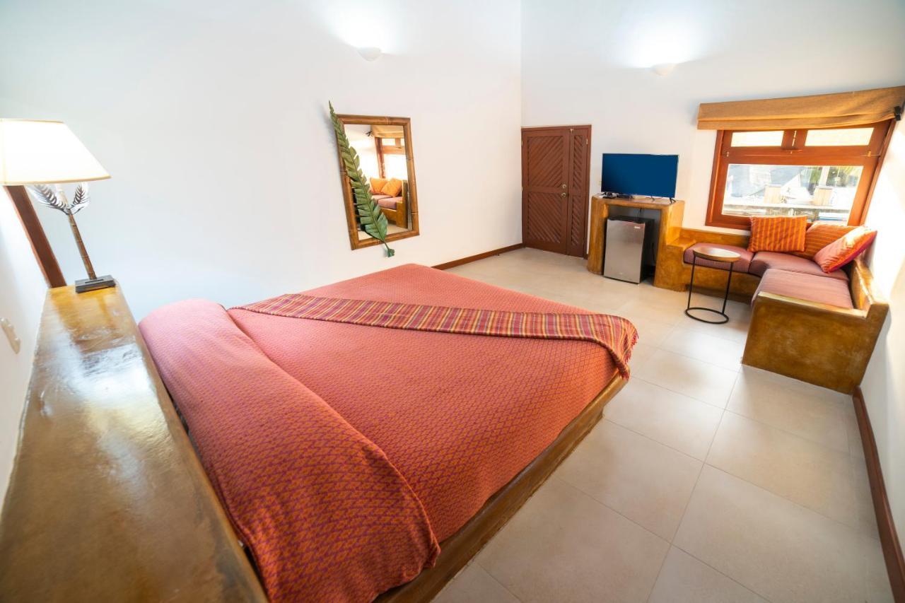 Hotel Nanajuana Rio Dulce Town Extérieur photo