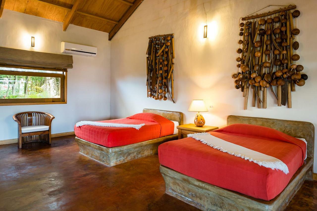 Hotel Nanajuana Rio Dulce Town Extérieur photo